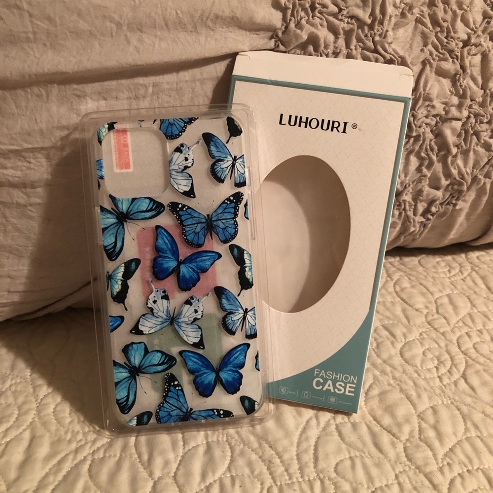 NWT, iPhone 12 Cover and Screen Protector, Butterflies